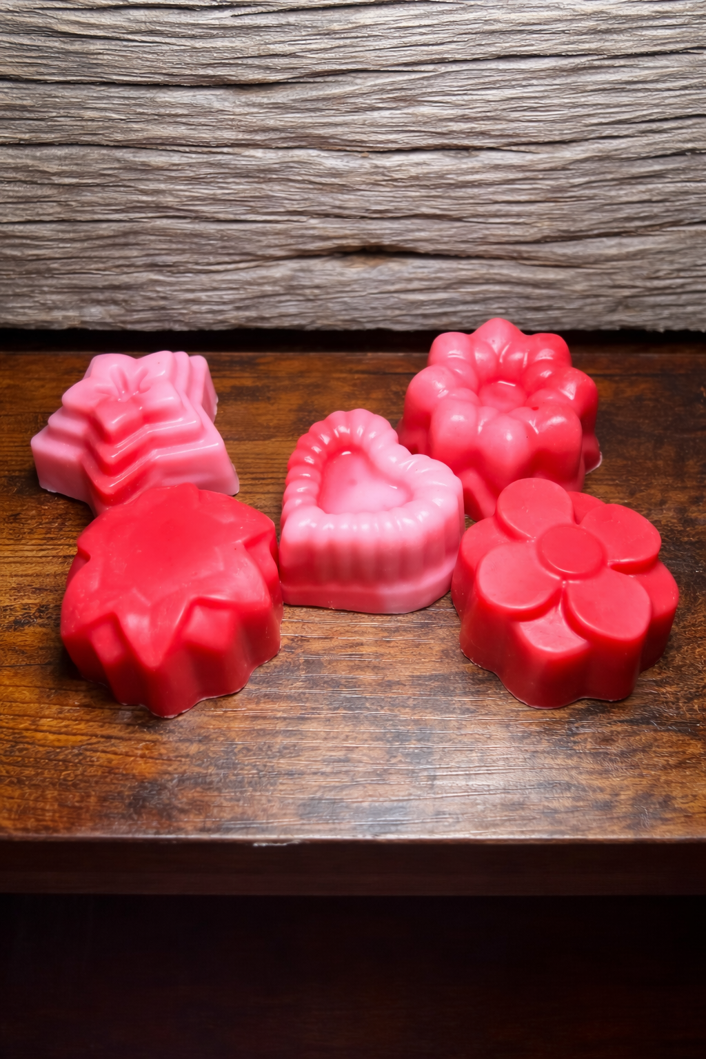 Hand-Poured Wax Melts – Long-Lasting, Highly Scented