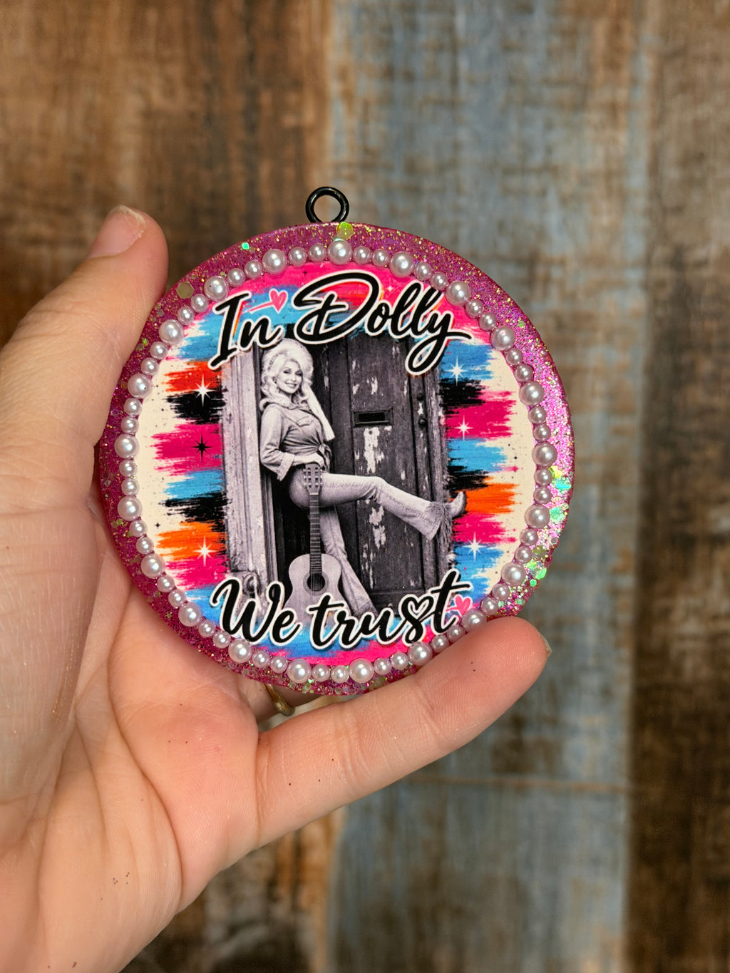 In Dolly We Trust Car Freshie – Driftwood & Hide