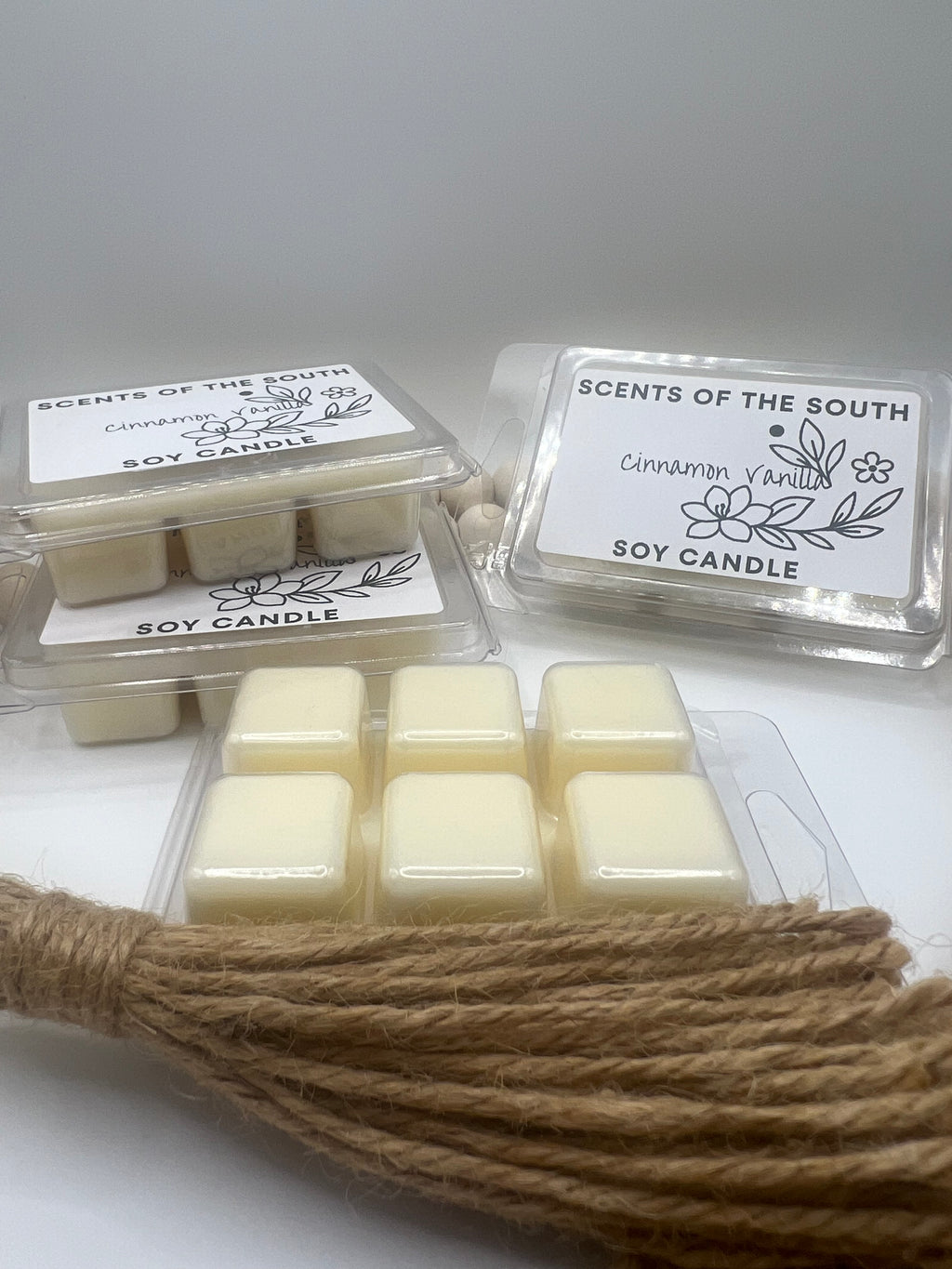 Wax Melt Clamshell – Cozy & Highly Scented
