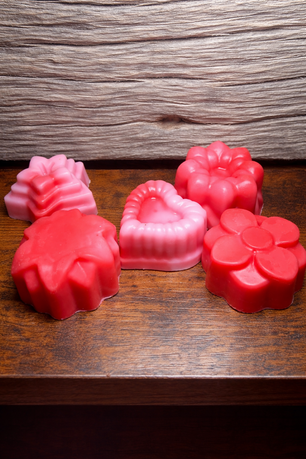 Hand-Poured Wax Melts – Long-Lasting, Highly Scented